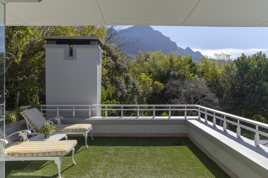 4 Bedroom Property for Sale in Erinvale Golf Estate Western Cape
